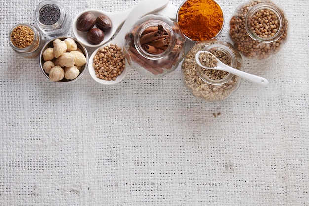 Zestaw przypraw i ziół